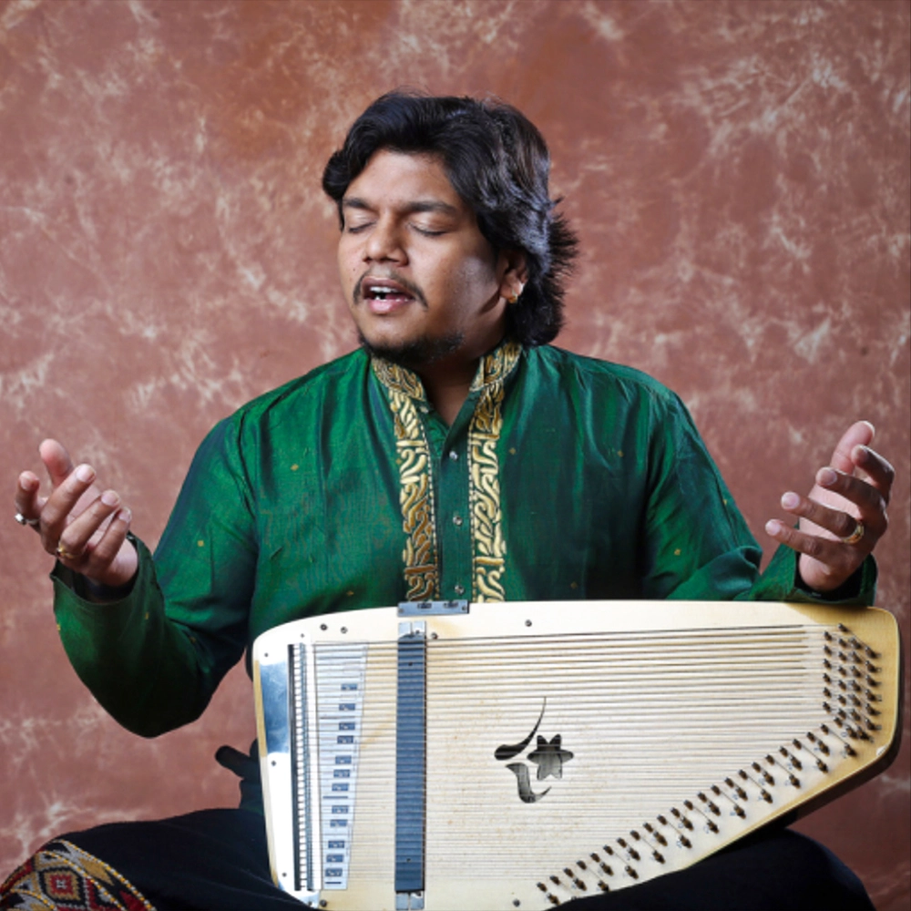 Suranjan Khandalkar - Indian Classical Vocalist